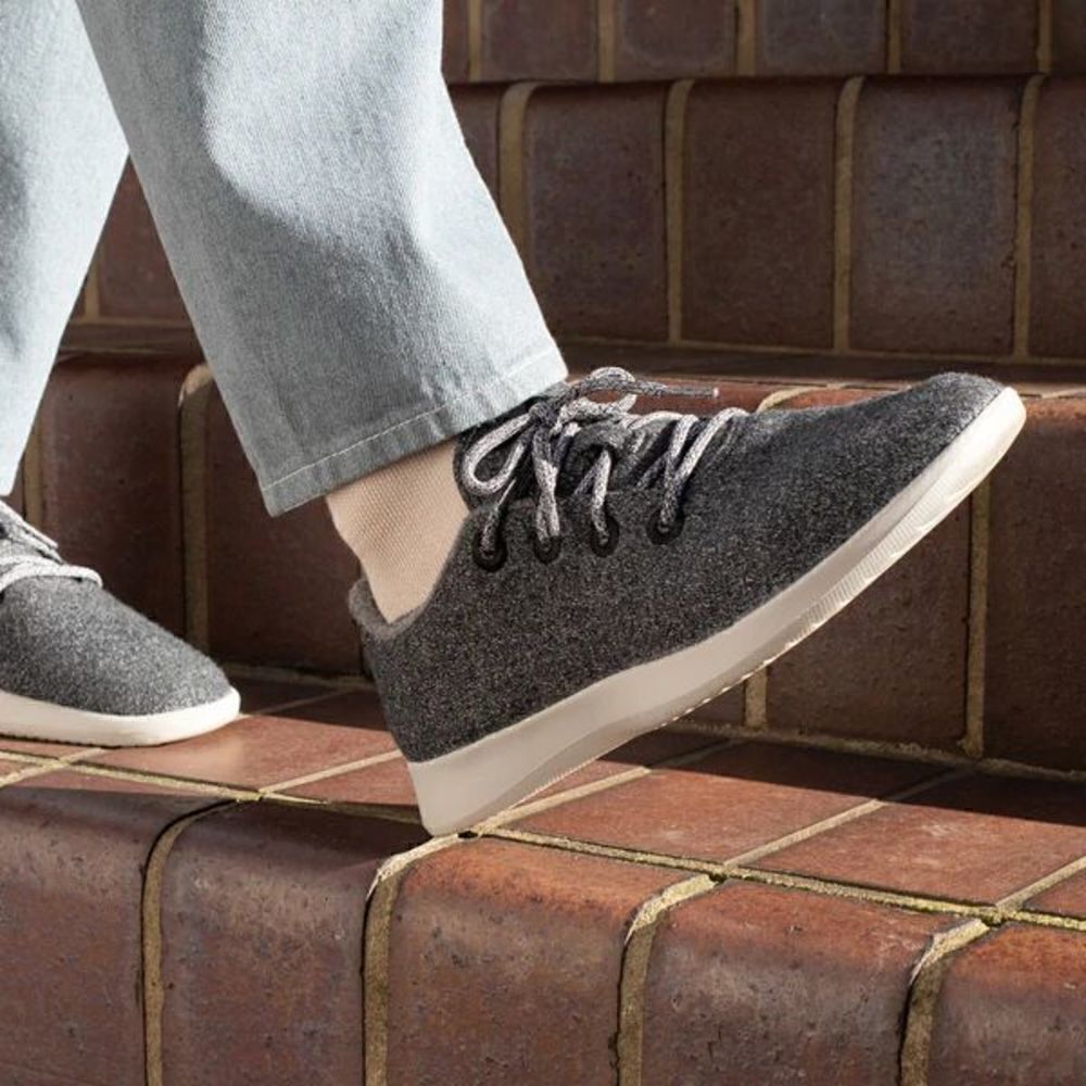 ALLBIRDS Grey Wool Runners 